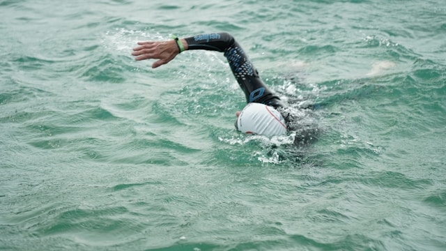 Freiwasserschwimmer - Schwimmen in offenen Gewässern